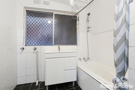 Property photo of 1/14 Railway Parade Glenfield NSW 2167