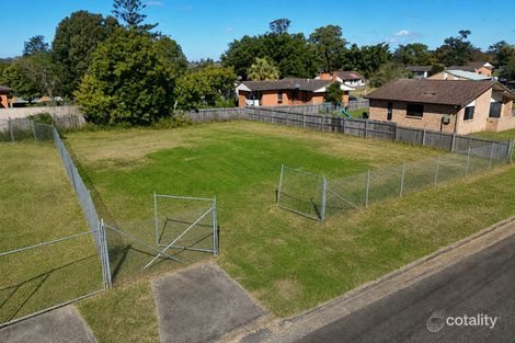 2a Gordon Nixon Ave, West Kempsey, NSW 2440