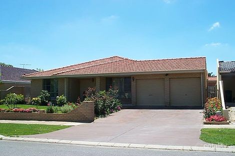 6 Oriole St, Stirling, WA 6021