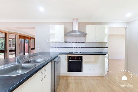 Property photo of 26 Alvis Place Plumpton NSW 2761