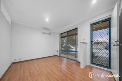Property photo of 72 Pinegrove Drive Ellenbrook WA 6069