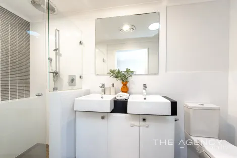 Property photo of 190 The Strand Bedford WA 6052