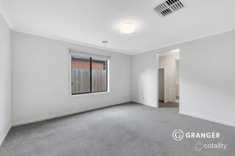 Property photo of 40 Charles Street Wallan VIC 3756