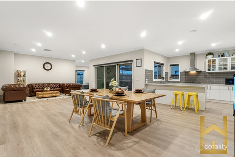 Property photo of 13 Tangerine Road Manor Lakes VIC 3024