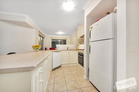 Property photo of 2 Glenisla Way Berwick VIC 3806