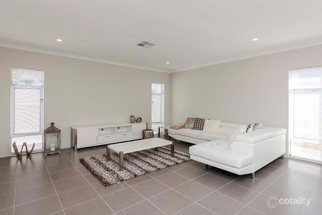 Property photo of 23 McAlinden Close Noranda WA 6062