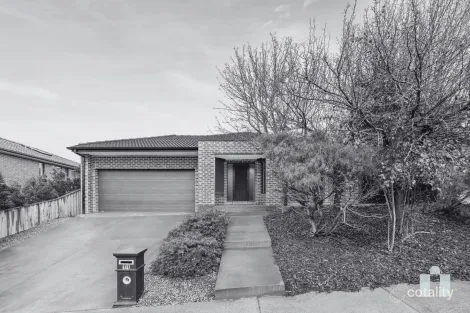 11 MIDLAND RD, DOREEN, VIC 3754