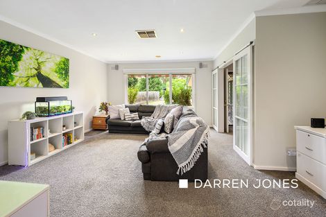 Property photo of 18 Blue Gum Court Greensborough VIC 3088