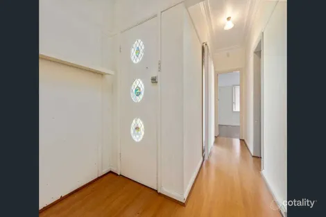 Property photo of 73 Burrabogee Road Toongabbie NSW 2146