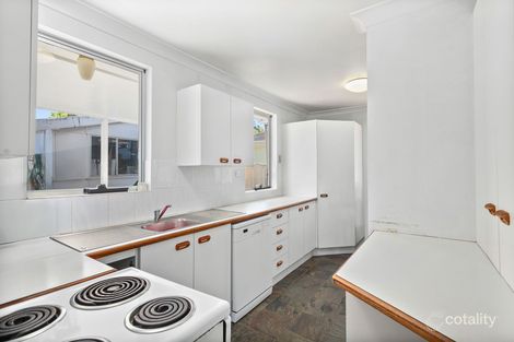 Property photo of 18 The Kingsway Warilla NSW 2528
