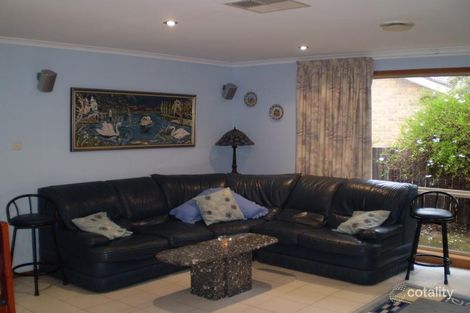 64 Kenyon Cct, Monash, ACT 2904