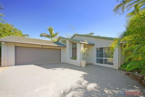 102 Karawatha Dr, Mountain Creek, QLD 4557