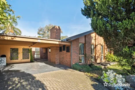 Property photo of 5 Burton Close Keilor Downs VIC 3038