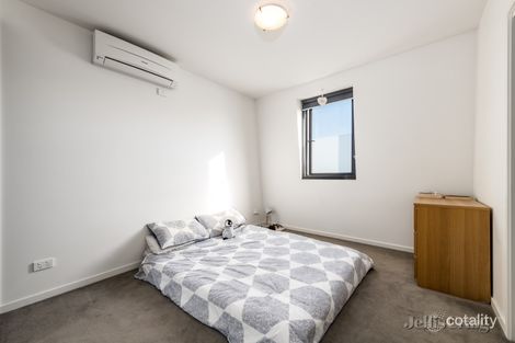 Property photo of 10 Lomandra Walkway Brunswick East VIC 3057