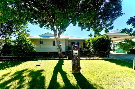 11 Croker Ct, Moranbah, QLD 4744