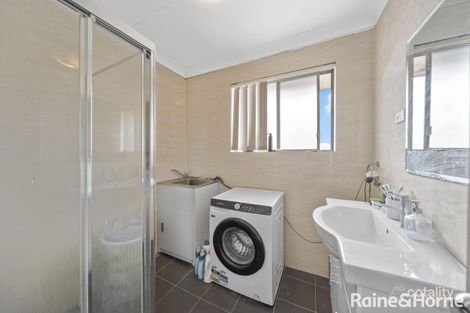 Property photo of 2/90-94 Longfield Street Cabramatta NSW 2166