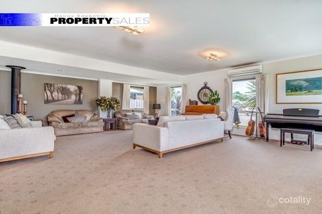 Property photo of 6 Hall Court Newborough VIC 3825