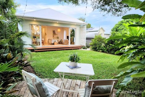 Property photo of 50 Allen Street Wynnum QLD 4178