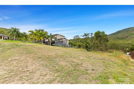 14 Retreat Ave, Norman Gardens, QLD 4701
