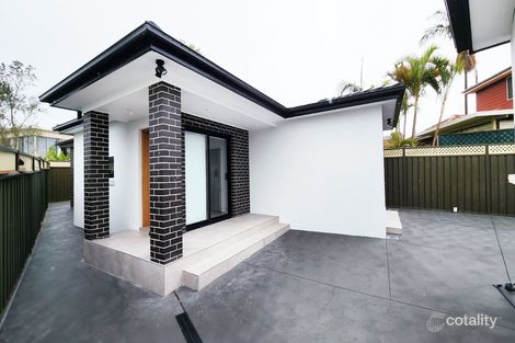 1/3 Lockwood Ave, Greenacre, NSW 2190