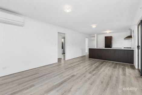 Property photo of 16 Manyleaf Link Banksia Grove WA 6031