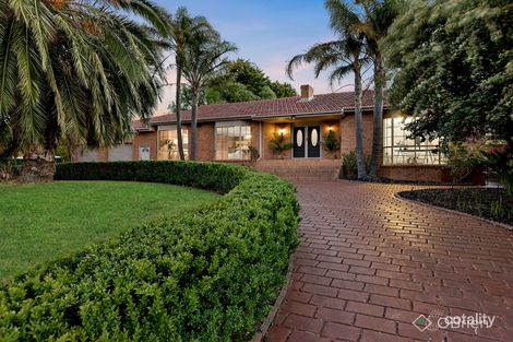 Property photo of 4 Grandeur Court Cranbourne VIC 3977