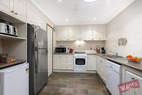 Property photo of 2 Aberdeen Court Narre Warren VIC 3805