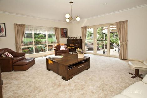 Property photo of 17 Atheldene Drive Glen Waverley VIC 3150