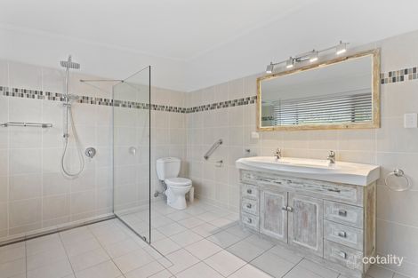 Property photo of 2030 Roghan Road Bridgeman Downs QLD 4035