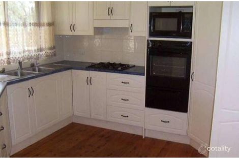 Property photo of 1 Lillas Place Minto NSW 2566
