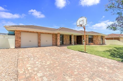 Property photo of 4 Rosella Street Stirling WA 6021