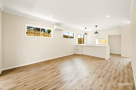 Property photo of 3/241A Mackenzie Street Mount Lofty QLD 4350