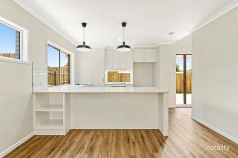 Property photo of 3/241A Mackenzie Street Mount Lofty QLD 4350