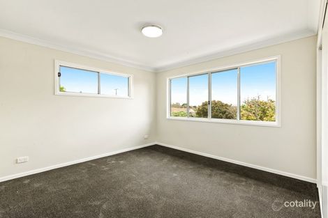 Property photo of 3/241A Mackenzie Street Mount Lofty QLD 4350