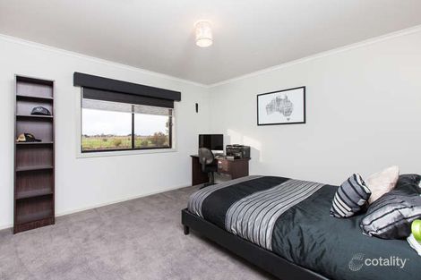 56 Seventh St Extension, Birdwoodton, VIC 3505