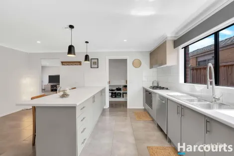 Property photo of 19 Unison Drive Clyde VIC 3978