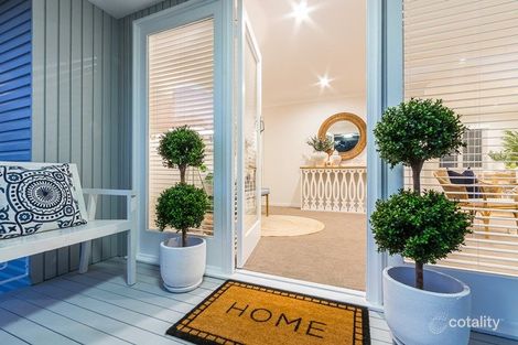 Property photo of 37 Pareena Crescent Mansfield QLD 4122