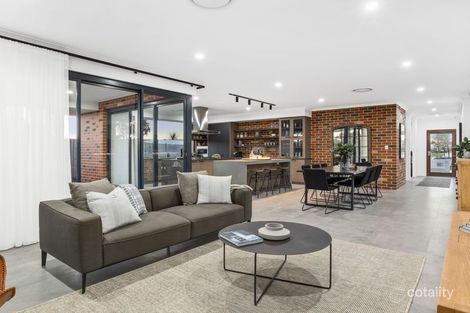 12 Kyarra Cres, Helena Valley, WA 6056