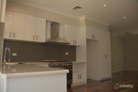 Property photo of 3 John Street Kooringal NSW 2650