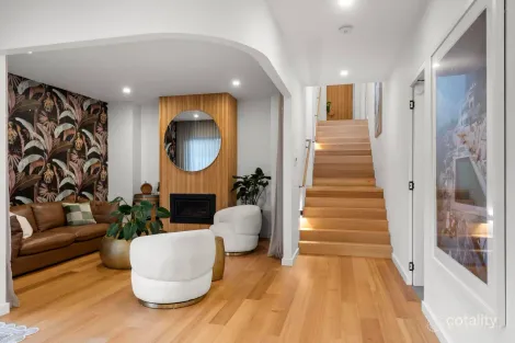 Property photo of 2 Vassil Court Warrandyte VIC 3113