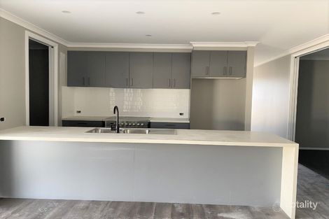 Property photo of 4 Dover Court West Wodonga VIC 3690