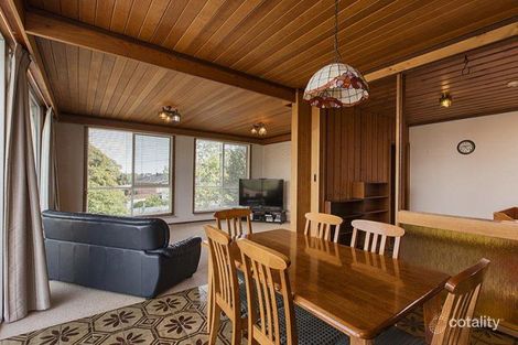 Property photo of 391 Waverley Road Mount Waverley VIC 3149