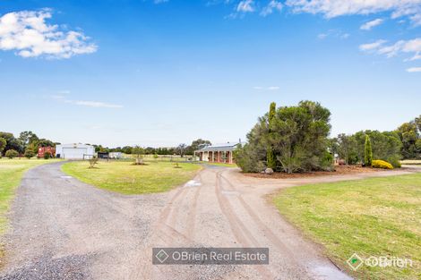 Property photo of 2 Garrard Court Strathtulloh VIC 3338