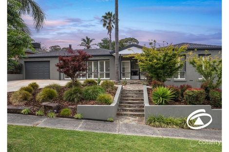 38 Avebury Dr, Berwick, VIC 3806