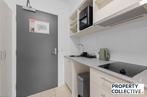 Property photo of 515/188 Shafston Avenue Kangaroo Point QLD 4169