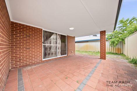 2/202 Hamilton St, Queens Park, WA 6107