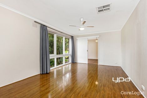 Property photo of 32 Burke Road Sunbury VIC 3429