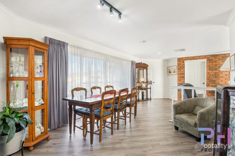 Property photo of 12 Goldsmiths Road Eaglehawk VIC 3556