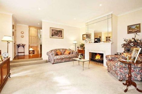 Property photo of 4 Wembley Gardens Donvale VIC 3111