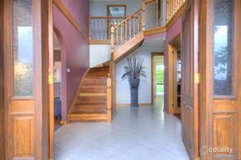 Property photo of 18 Chardonnay Court Eleebana NSW 2282